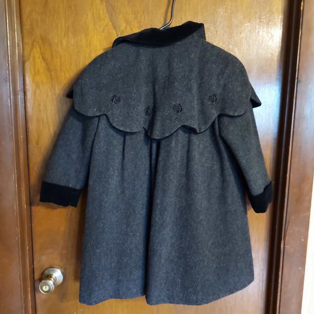 Girls coat.